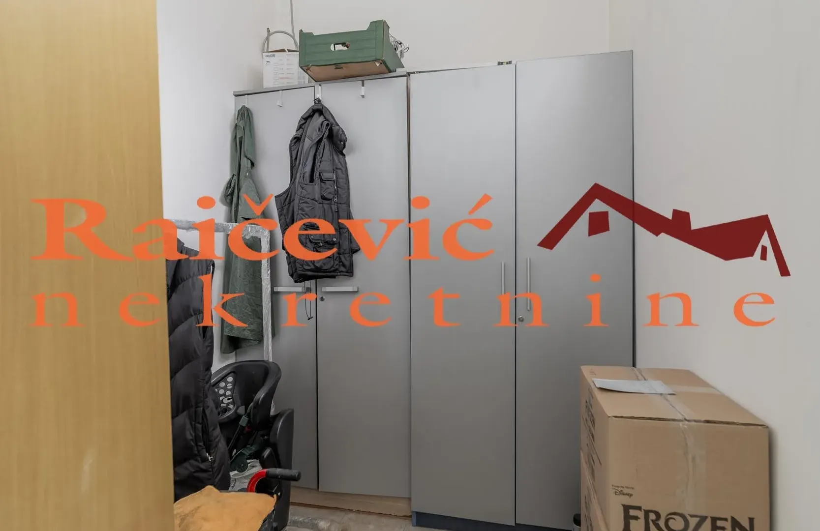 Sale, office space, 315m², Vojvode Vlahovica, Beograd