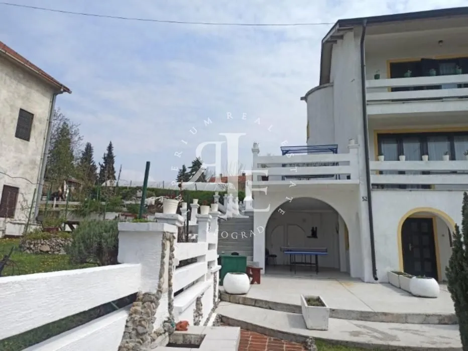 Sale, house, 300m², Mala Moštanica, Obrenovac