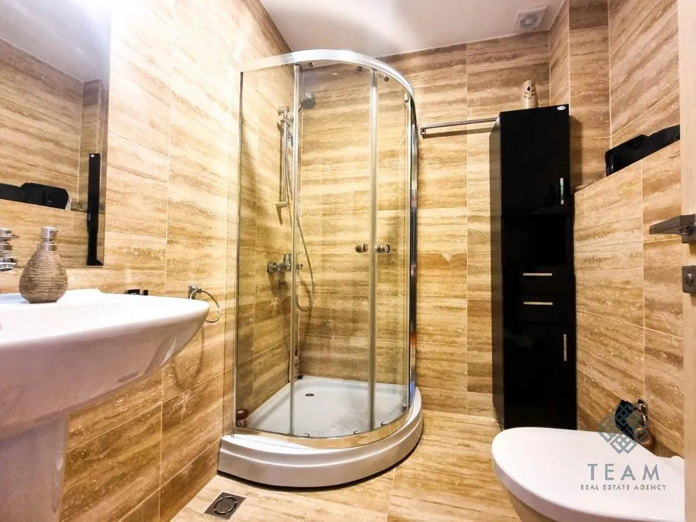 Sale, three bedroom apartment, 156m², Kostanjica, Kotor
