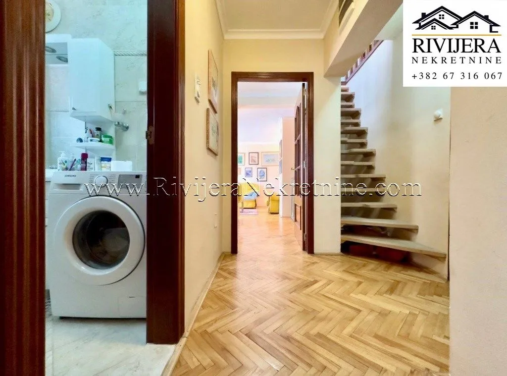 Sale, three bedroom apartment, 94m², Škaljari, Kotor