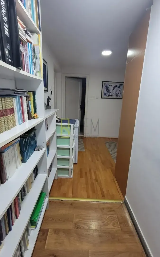Prodaja, jednosoban stan, 39m², Centar, Podgorica
