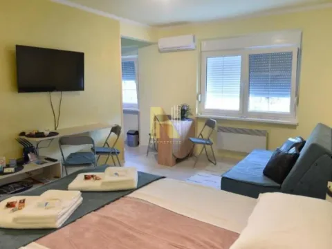 Prodaja, garsonjera, 27m², Palić, Subotica - image 1