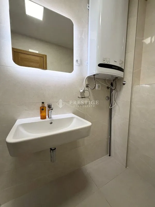 Izdavanje, jednosoban stan, 45m², New City, Podgorica
