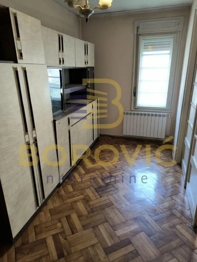 Sale, three bedroom apartment, 77m², Stari Grad, Beograd