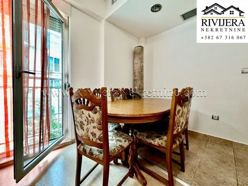 Prodaja, jednosoban stan, 50m², Dobrota, Kotor