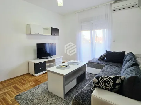 Izdavanje, jednosoban stan, 43m², Zabjelo, Podgorica - image 1
