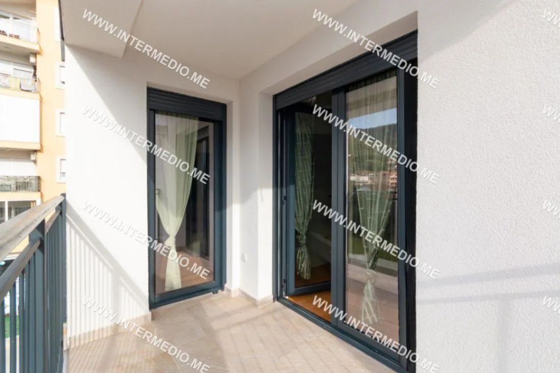 Izdavanje, jednosoban stan, 45m², Bijela, Herceg Novi