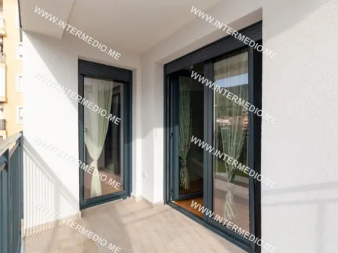 Rent, one bedroom apartment, 45m², Bijela, Herceg Novi - image 9