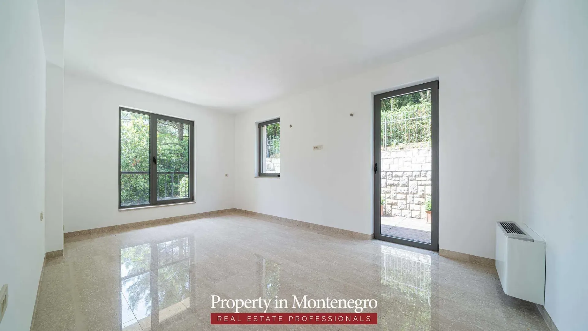 Prodaja, kuća, 520m², Muo, Kotor