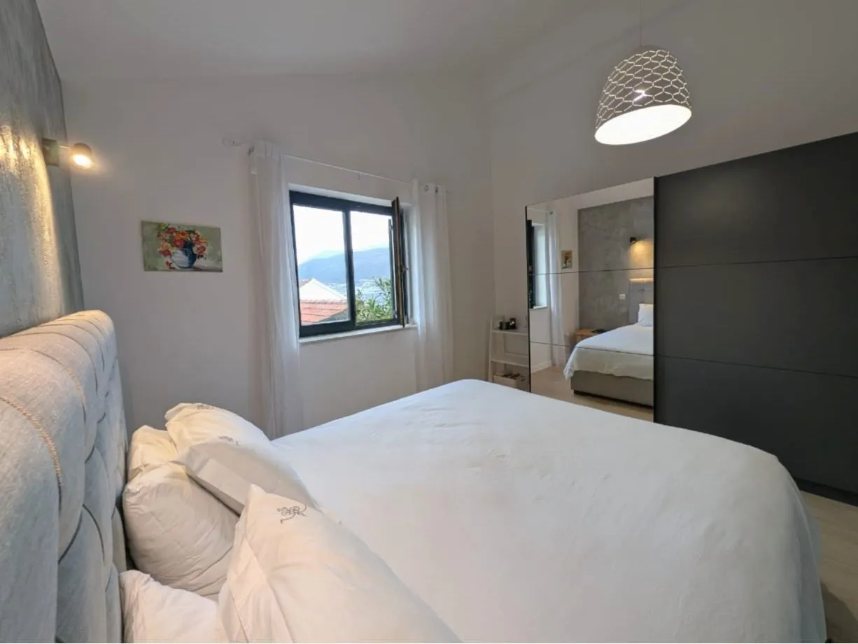 Prodaja, trosoban stan, 111m², Krašići, Tivat