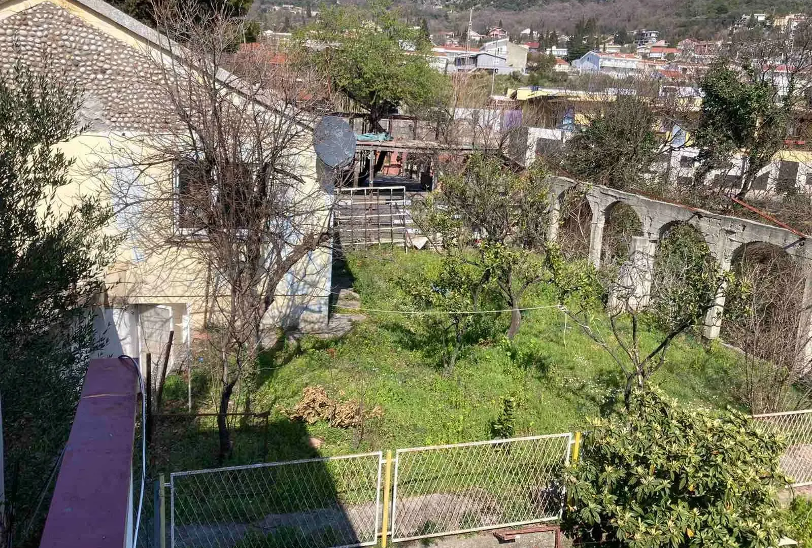 Sale, house, 284m², Bar, Crna Gora