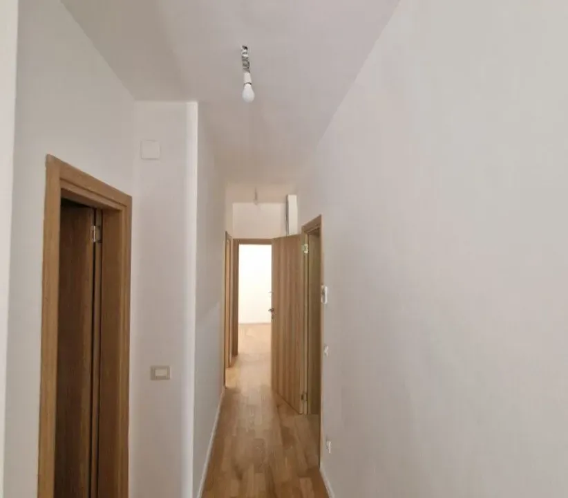 Prodaja, dvosoban stan, 75m², Dobrota, Kotor