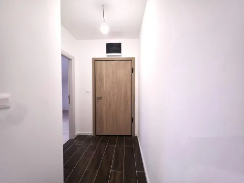 Prodaja, jednosoban stan, 50m², Tološi, Podgorica - image 5