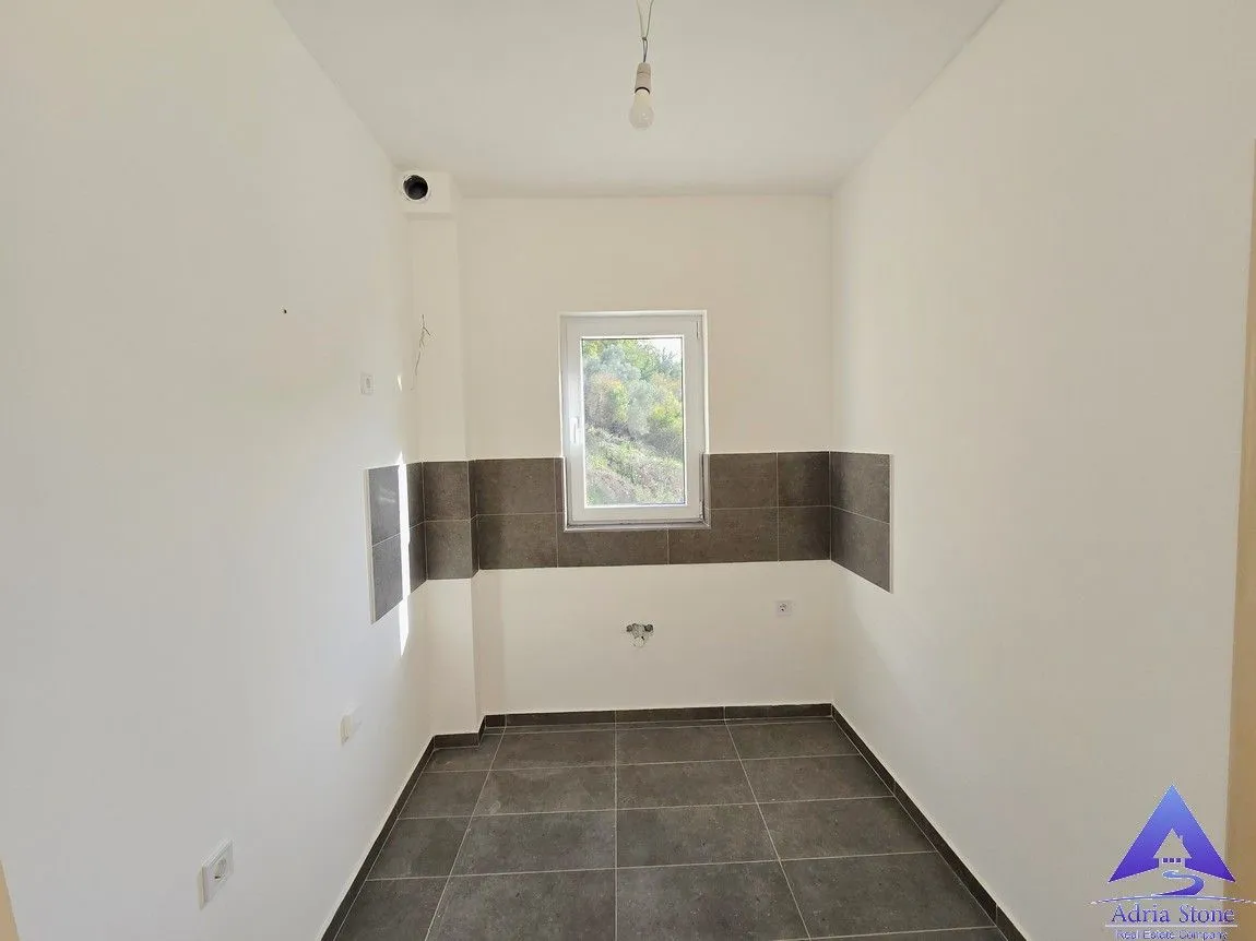 Sale, two bedroom apartment, 54m², Petrovac, Budva