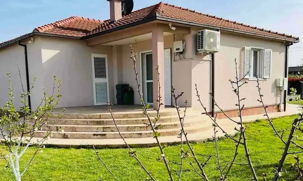 Rent, house, 150m², Grbe, Danilovgrad