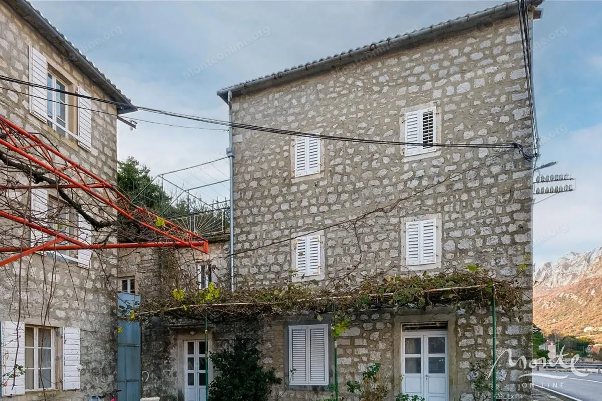 Sale, house, 126m², Kostanjica, Kotor