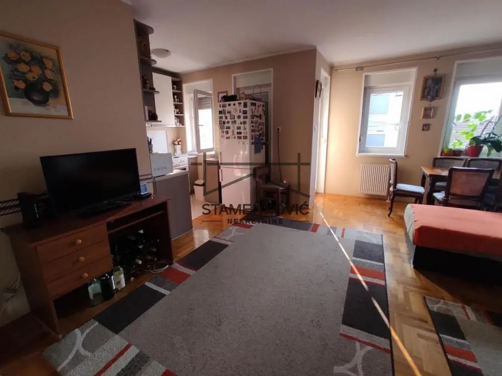 Prodaja, trosoban stan, 70m², Telep, Novi Sad Sve Podlokacije