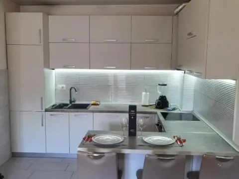 Rent, two bedroom apartment, 44m², Integralovo, Nikšić - image 4