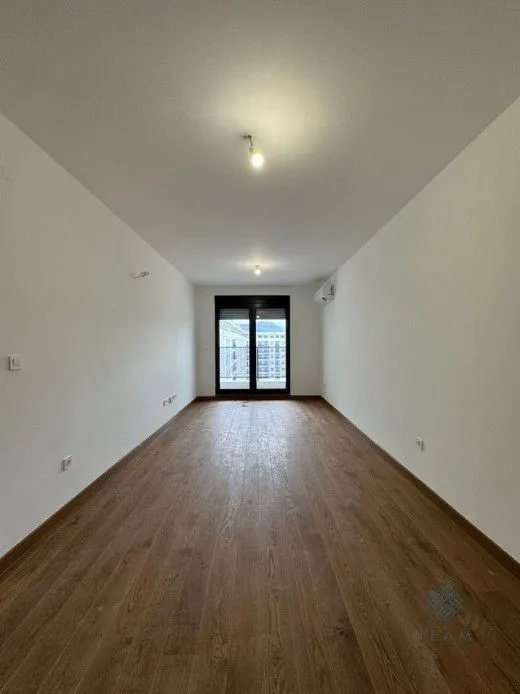 Rent, three bedroom apartment, 64m², Tološka šuma, Podgorica