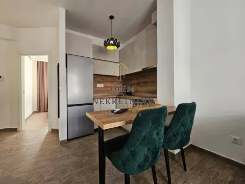 Rent, one bedroom apartment, 40m², Šušanj, Bar - image 2