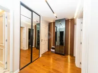 Prodaja, trosoban stan, 195m², Pobrežje, Podgorica - image 19