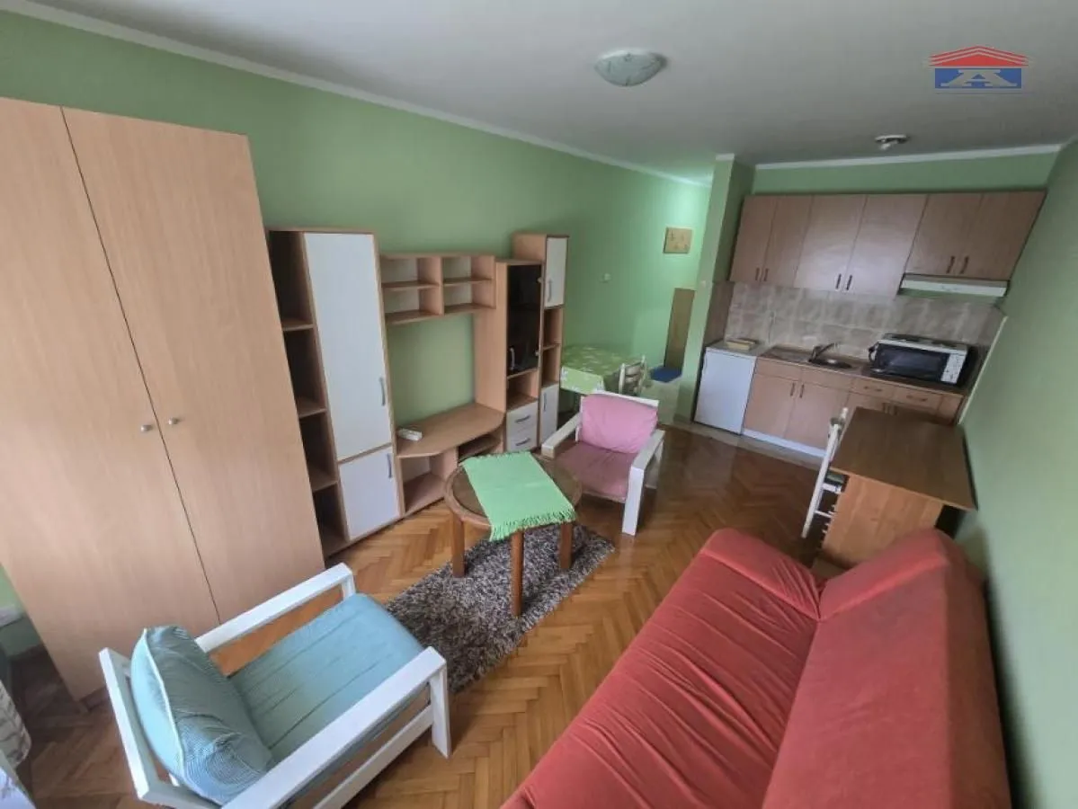 Rent, studio apartment, 24m², Grbavica, Novi Sad Sve Podlokacije