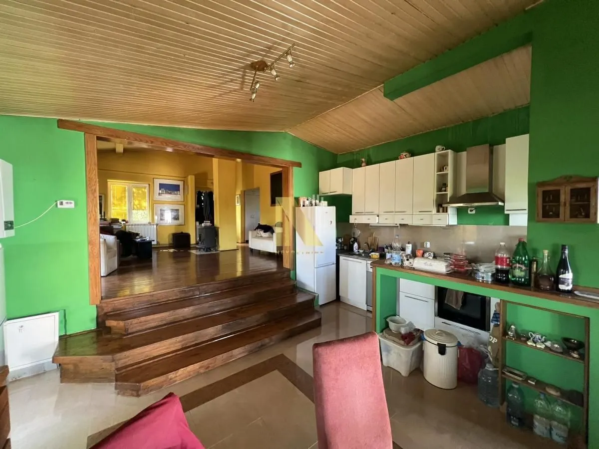 Prodaja, kuća, 135m², Rakovac, Novi Sad Sve Podlokacije