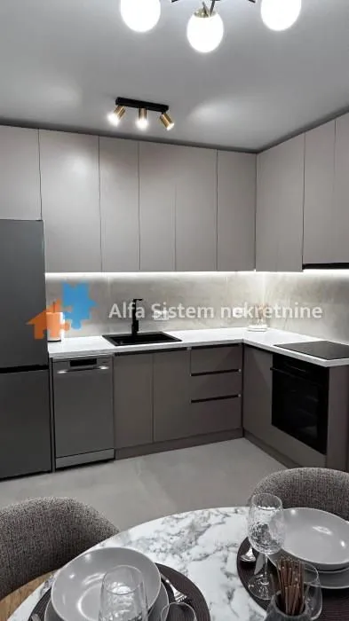 Izdavanje, dvosoban stan, 45m², Voždovac Sve Podlokacije, Beograd