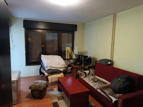 Prodaja, jednosoban stan, 40m², Šid, Srbija - image 1