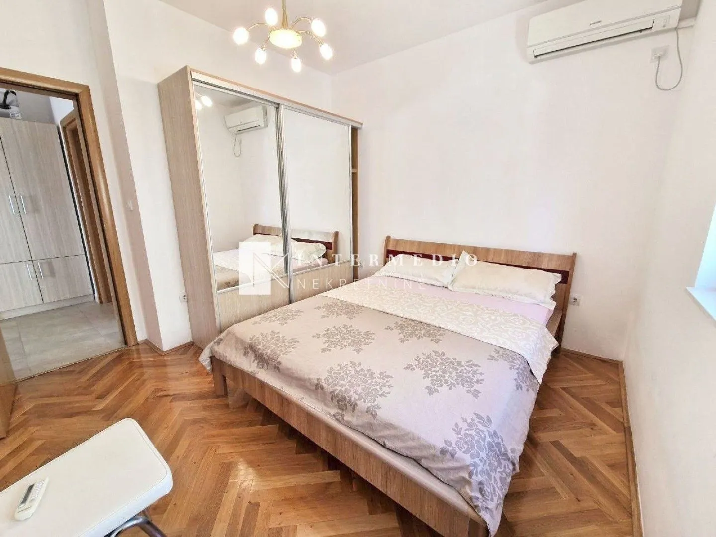 Izdavanje, dvosoban stan, 91m², Topla, Herceg Novi