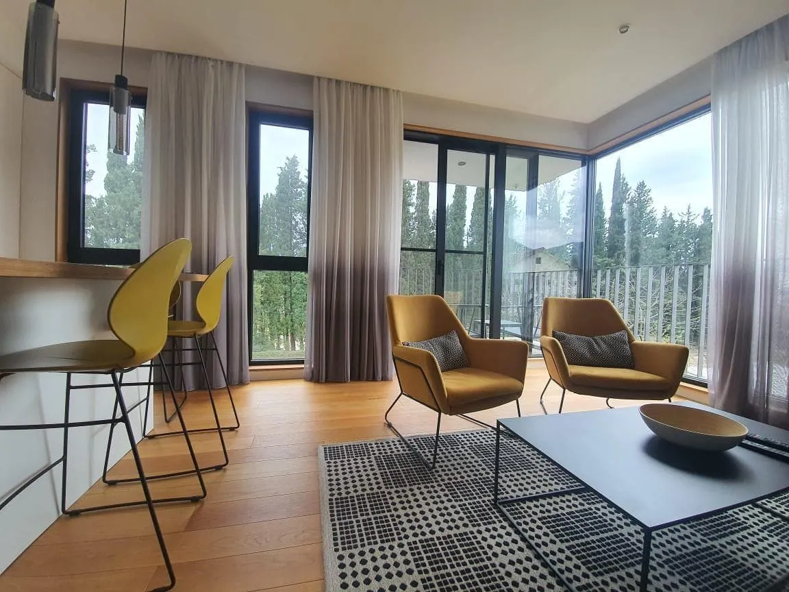 Izdavanje, dvosoban stan, 65m², Donja Lastva, Tivat