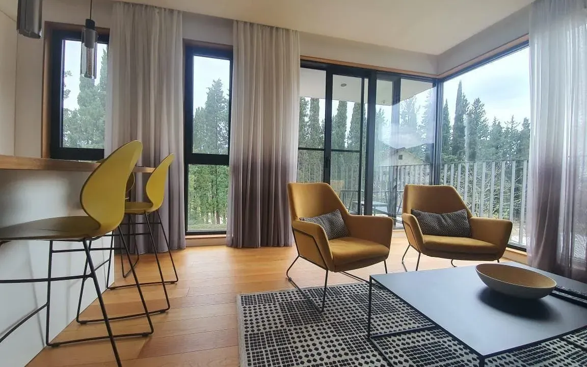 Izdavanje, dvosoban stan, 65m², Donja Lastva, Tivat