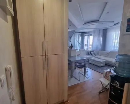 Izdavanje, četvorosoban stan, 100m², Centar, Novi Sad - image 6