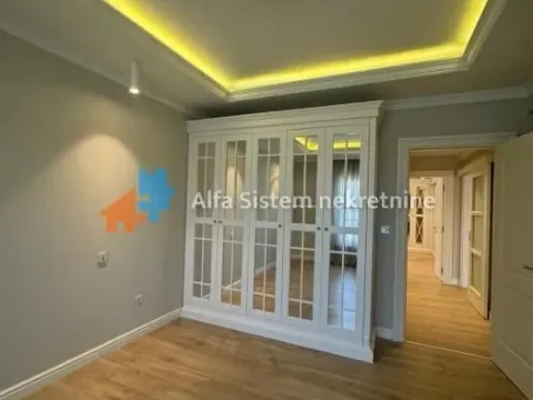 Izdavanje, stan, 215m², Senjak, Beograd - image 13