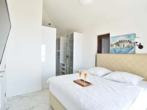 Sale, house, 200m², Blizikuće, Budva - image 8