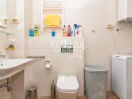 Izdavanje, dvosoban stan, 73m², City Kvart, Podgorica - image 10