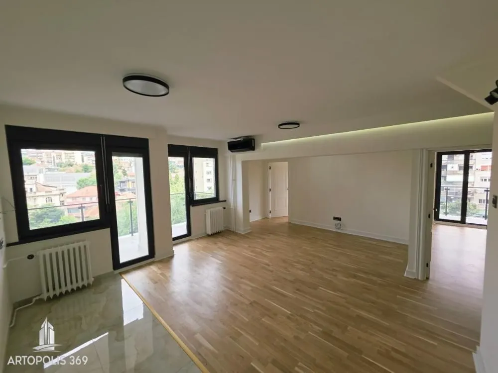 Prodaja, trosoban stan, 75m², Vračar Hram, Vračar Sve Podlokacije