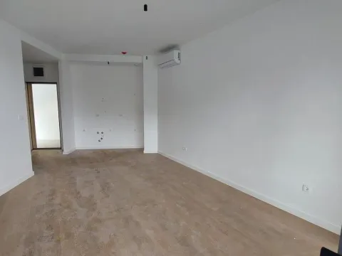 Sale, one bedroom apartment, 54m², Bečići, Budva - image 4