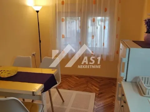 Izdavanje, jednosoban stan, 40m², Salajka, Novi Sad Sve Podlokacije - image 1