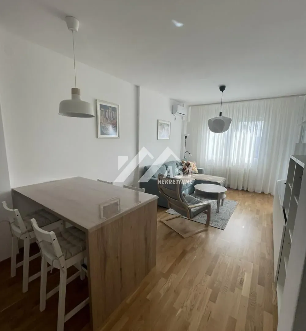 Izdavanje, dvosoban stan, 48m², Avijatičarsko naselje, Novi Sad Sve Podlokacije