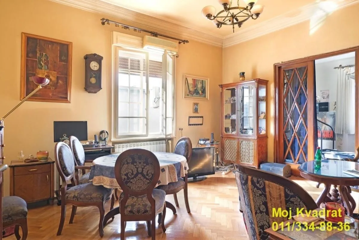Prodaja, trosoban stan, 76m², Vračar Sve Podlokacije, Beograd