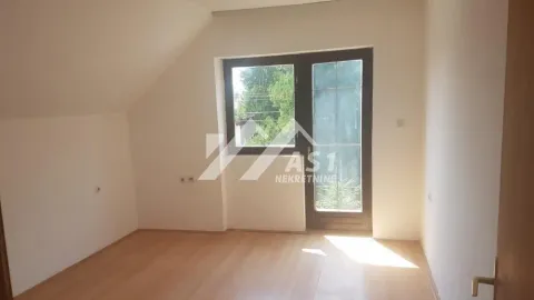 Izdavanje, kuća, 200m², Vidovdansko naselje, Novi Sad Sve Podlokacije - image 7