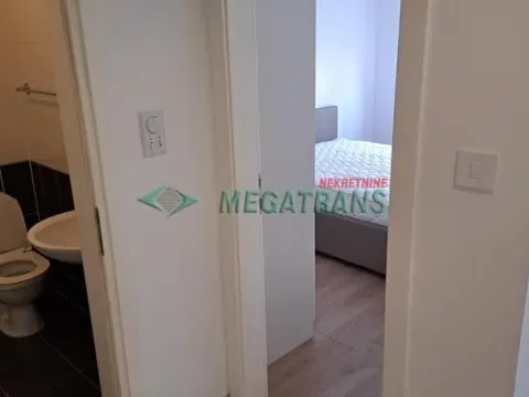 Izdavanje, dvosoban stan, 42m², Centar, Novi Sad - image 8