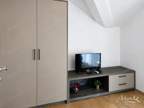 Sale, one bedroom apartment, 42m², Centar, Tivat - image 11