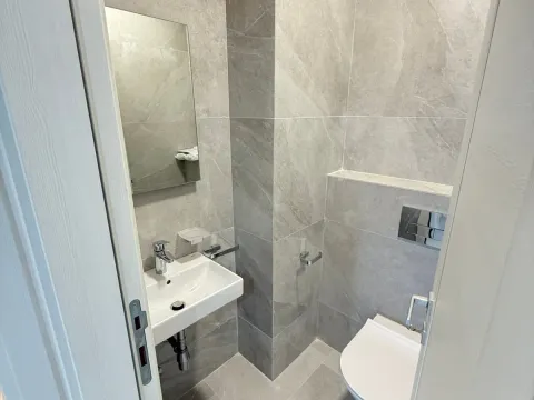 Prodaja, dvosoban stan, 72m², Central Point, Podgorica - image 5