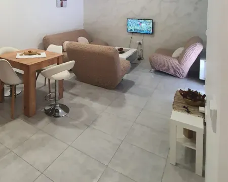 Izdavanje, jednosoban stan, 44m², Salajka, Novi Sad Sve Podlokacije - image 5