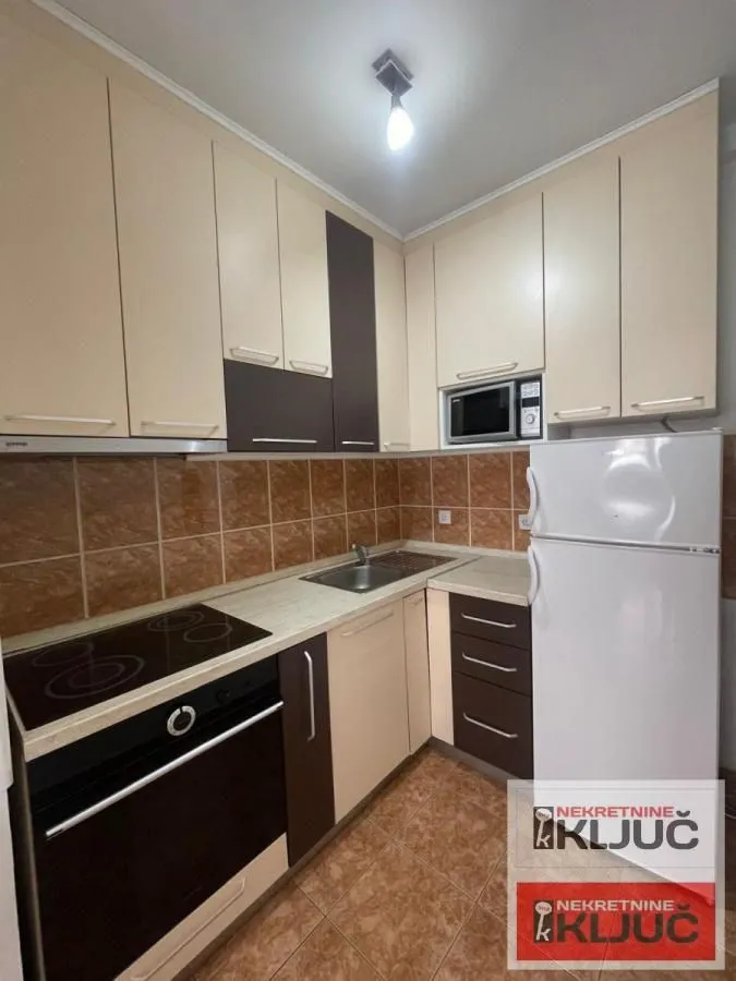 Izdavanje, jednosoban stan, 41m², Nova Detelinara, Novi Sad Sve Podlokacije