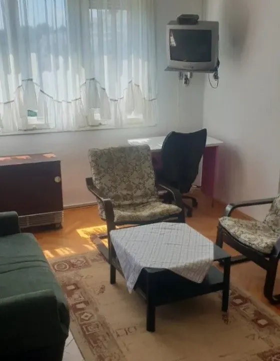 Izdavanje, jednosoban stan, 40m², Preko Morače, Podgorica