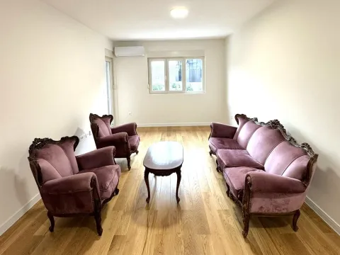 Rent, one bedroom apartment, 45m², Central Point, Podgorica - image 3