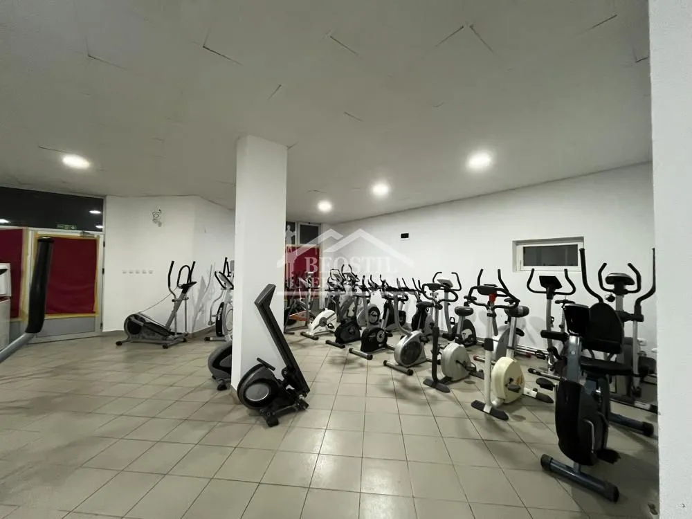 Rent, office space, 151m², Carina, Smederevo